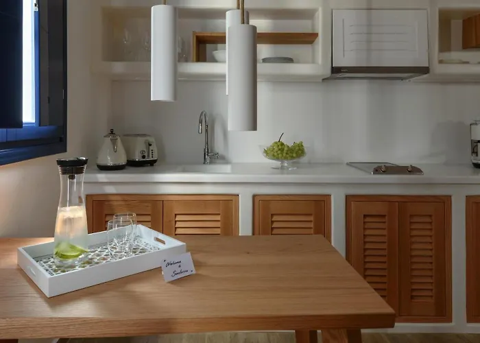 Sea Dream Luxury Fira (Santorini)